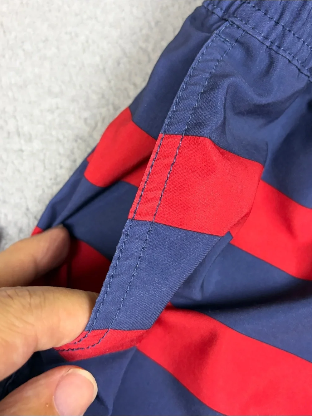 Fair Harbor Swim Trunks Men’s S Navy with Red Stripes Drawstring Lined Beach